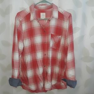 🏵American Eagle Plaid Button up Top🏵